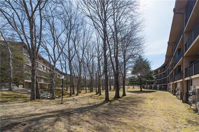 650 E Greenwich Ave unit 3-401, West Warwick, RI 02893 - photo 7