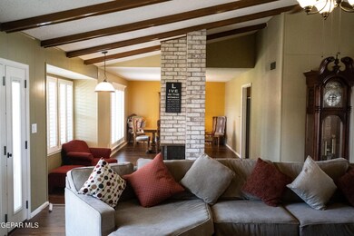10691 Janway Dr, El Paso, TX 79935 - photo 4