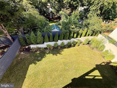 3417 Cummings Ln, Martin's Additions, MD 20815 - photo 3