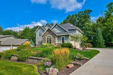 3328 Anric Dr, Eau Claire, WI 54701 - photo 2