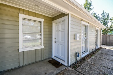 1723 W 43rd St, Houston, TX 77018 - photo 3