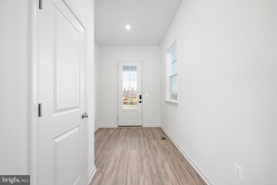 18264 Moss Garden Rd, Dumfries, VA 22026 - photo 7