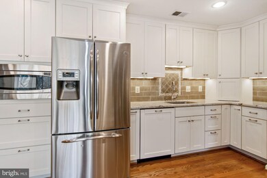 6401 Seven Oaks Dr, Falls Church, VA 22042 - photo 5