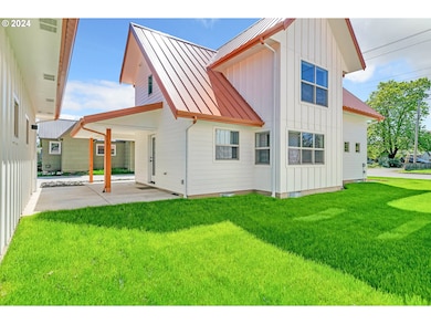 1991 Gilham Rd, Eugene, OR 97401 - photo 3