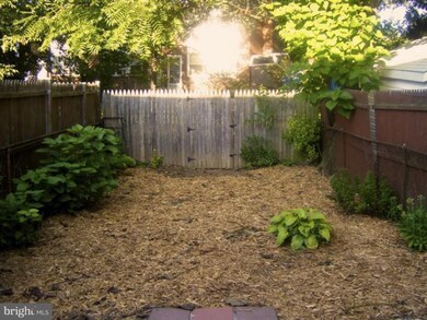 3113 Bero Rd, Halethorpe, MD 21227 - photo 2