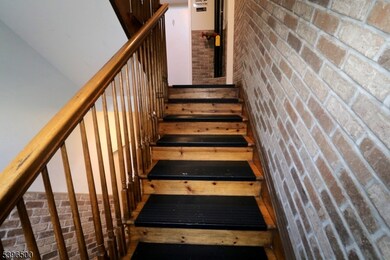 14 Gouverneur St unit 7, Newark, NJ 07104 - photo 5