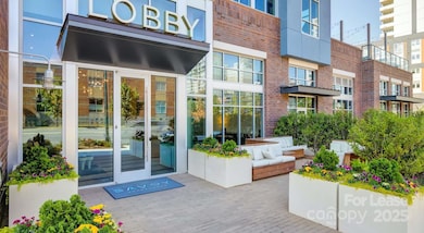 650 E Brooklyn Village Ave unit B1, Charlotte, NC 28202 - photo 2