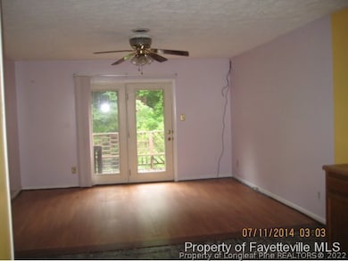 5490 Aspen Ct, Fayetteville, NC 28314 - photo 4