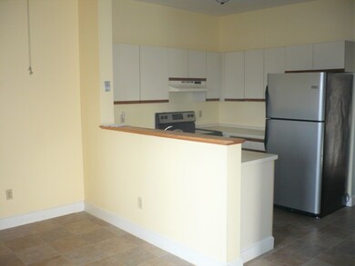 178 Lincoln St unit 11, Worcester, MA 01605 - photo 4