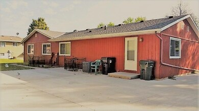 1315 Brenton Dr unit 1317, Cedar Falls, IA 50613 - photo 2