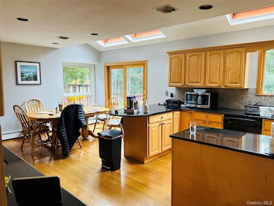 6 Cedarfield Terrace, Saint James, NY 11780 - photo 6