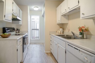 2 clematis kitchen 2