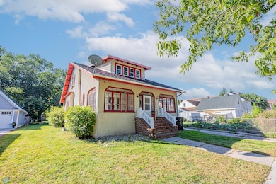 1118 8th Ave S Fargo-2.jpg