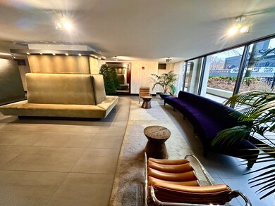 Lincoln Park Tower unit 402, Chicago, IL 60614 - photo 3