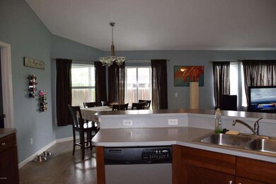 OPEN KITCHEN