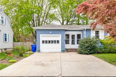 51 Winslow St, Riverside, RI 02915 - photo 4