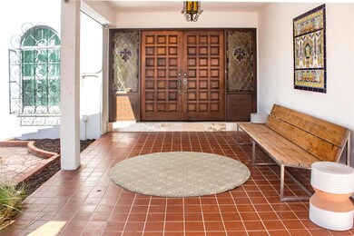 Outdoor foyer