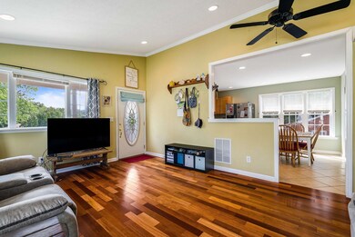 725 Mineola St unit A, Staunton, VA 24401 - photo 5