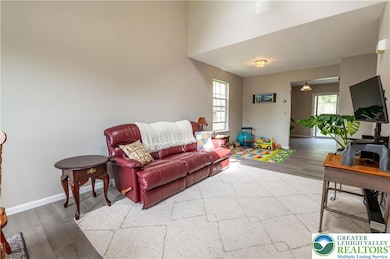 2717 Tamlynn Ln, Easton, PA 18045 - photo 4