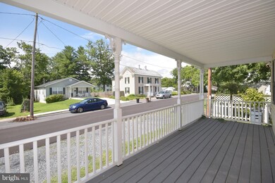 335 Brown St, Strasburg, VA 22657 - photo 4