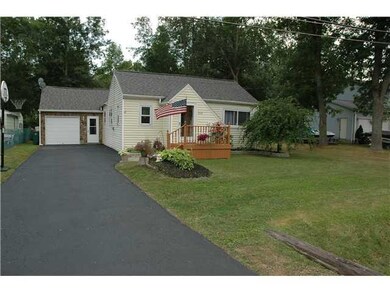 2810 Homeyer Rd, North Tonawanda, NY 14120 - photo 2