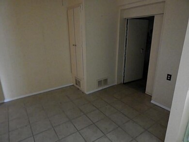 Dining Room. Entry to safe room