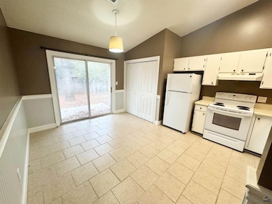 321 Somerset Dr, Warner Robins, GA 31088 - photo 3