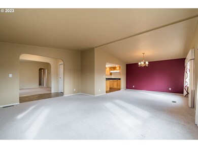 Living Room/Dining Room