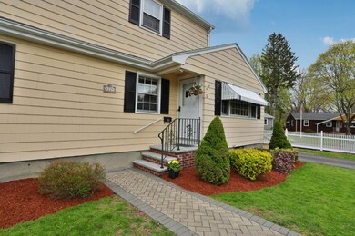 22 Daniel Rd, Wakefield, MA 01880 - photo 3