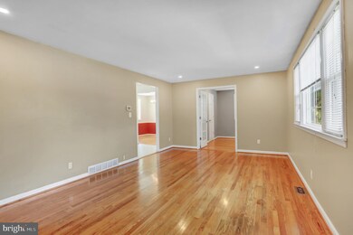 1343 Streaker Rd, Sykesville, MD 21784 - photo 7