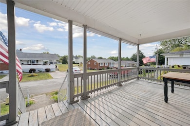 23 3rd Ave, Scottdale, PA 15683 - photo 4