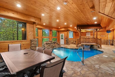 2735 Owls Cove Way, Sevierville, TN 37862 - photo 2