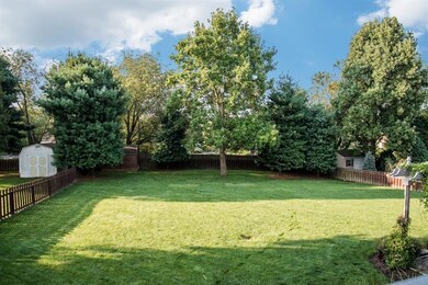 PRIVATE! Tabletop Level ~  Fenced Back Yard ~ Stor