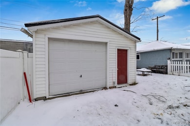 376 W Hazeltine Ave, Buffalo, NY 14217 - photo 4