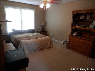 571 Forest Ridge Dr, Mount Washington, KY 40047 - photo 4