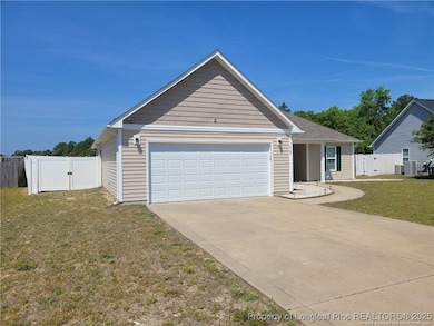 3608 Crosswinds Dr, Hope Mills, NC 28348 - photo 2