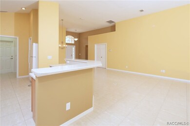 Kitchen- -Breakfast Bar - Great Room