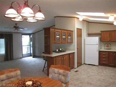 8 Schuberts Aly, Olmsted Township, OH 44138 - photo 5