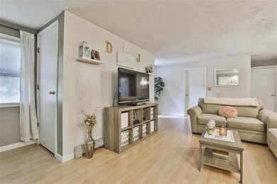 48 Taylor St unit 2, Manchester, NH 03103 - photo 5