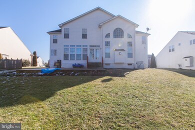 11253 Suffolk Dr, Hagerstown, MD 21742 - photo 4