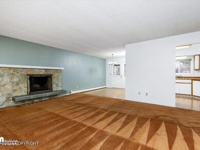 07-Living Room 20240430-DW-0078