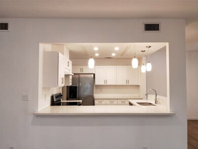 47 Litchfield Ln, Houston, TX 77024 - photo 6