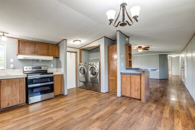 7863 Mckeever Rd, Pearland, TX 77584 - photo 4