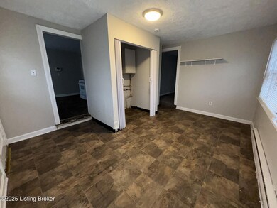 2106 Ratcliffe Ave, Louisville, KY 40210 - photo 5