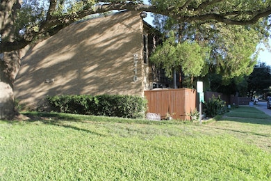 View of home's exterior