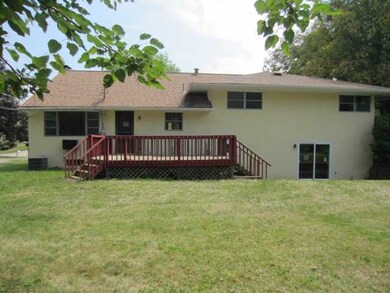 1425 Lonsdale Rd, Columbus, OH 43232 - photo 2