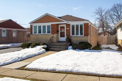 4452 Hirschberg Ave, Schiller Park, IL 60176 - photo 2