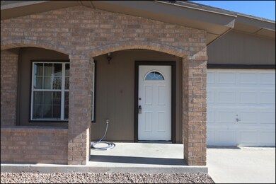 412 Katherine Dr, Horizon City, TX 79928 - photo 4