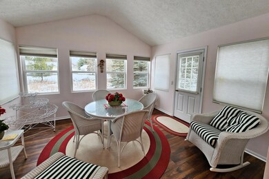 5 Sunroom