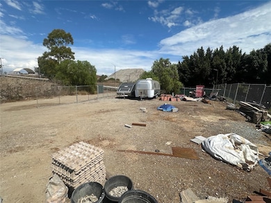 18 0 7207-021-18, Signal Hill, CA 90755 - photo 7